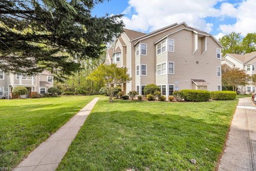 i-107 Stratford Dr, Williamsburg, VA, 23185-2970 | Card Image