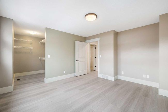 2433 29 Avenue Sw, Home with 4 bedrooms, 4 bathrooms and 4 parking in Calgary AB | Image 22