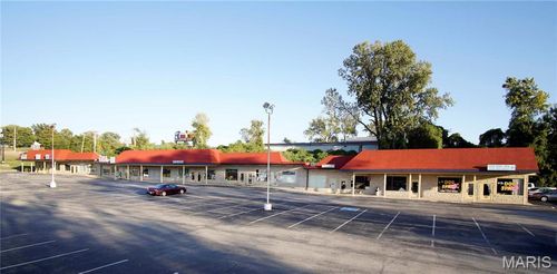 21 Hawks Nest Plz, Saint Charles, MO, 63303-3617 | Card Image