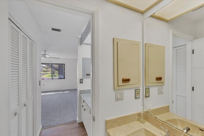 Master Bath | Image 22
