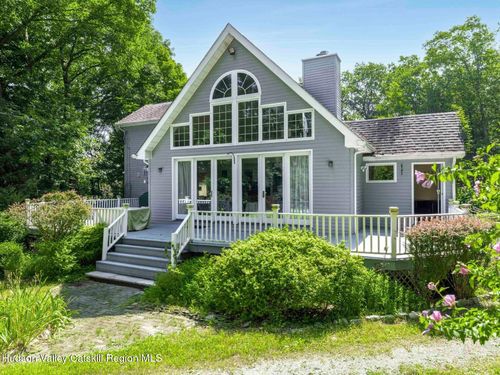57 W Corbett Rd, Montgomery, NY, 12549-1923 | Card Image