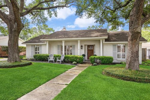 7810 Pagewood Ln, Houston, TX, 77063-6116 | Card Image