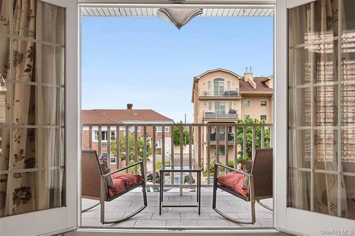 a-434 E Broadway, Long Beach, NY, 11561-4425 | Card Image