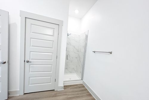 apt-212-542 Southgate Ave, Nashville, TN, 37203-5618 | Card Image