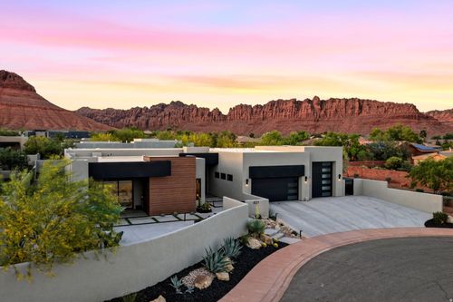 821 E Red Wash Cir, Ivins, UT, 84738-6760 | Card Image