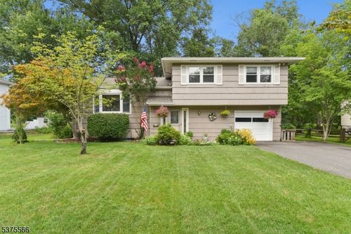 349 Charnwood Rd, New Providence, NJ, 07974-1303 | Card Image