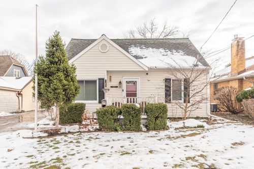 1005 S Wisner St, Jackson, MI, 49203-2860 | Card Image