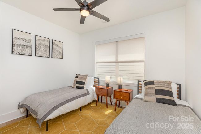 933 Tennyson Dr, House other with 4 bedrooms, 4 bathrooms and null parking in Charlotte NC | Image 24