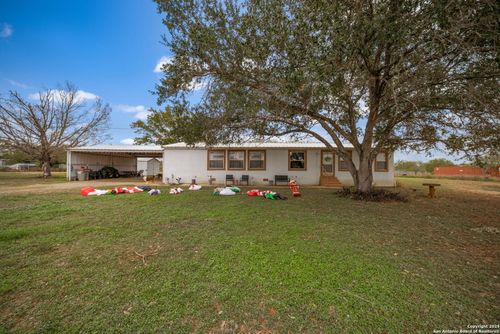 350 Parkfield Dr, Pleasanton, TX, 78064-6875 | Card Image