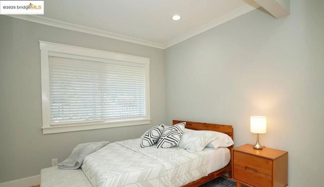 Main House Bedroom 2 | Image 13