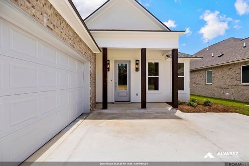 10656 Deric Ave, Denham Springs, LA, 70726-6380 | Card Image