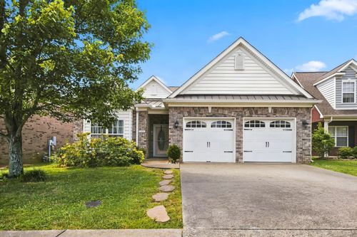 243 Meandering Dr, Lebanon, TN, 37090-1557 | Card Image