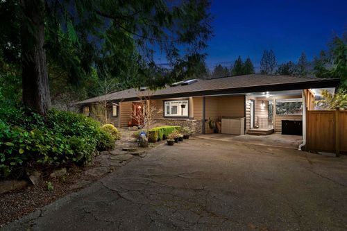 4641 Woodburn Rd, West Vancouver, BC, V7S2W7 | Card Image