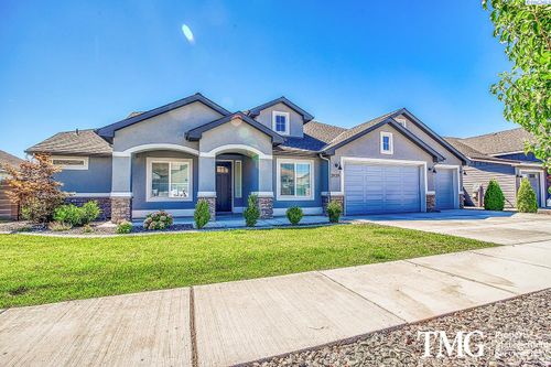 3939 Corvina St, Richland, WA, 99352-5711 | Card Image