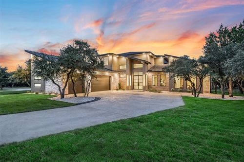 305 Shady Tree Dr, Georgetown, TX, 78633-2484 | Card Image
