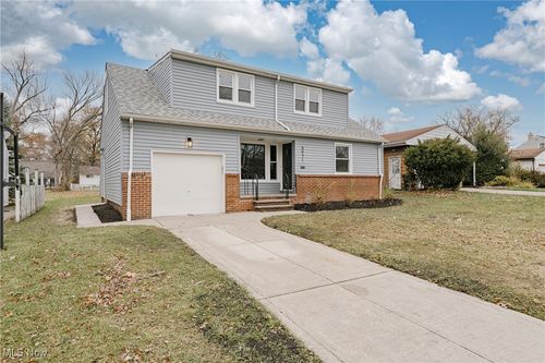 4971 S Sedgewick Rd, Lyndhurst, OH, 44124-1159 | Card Image