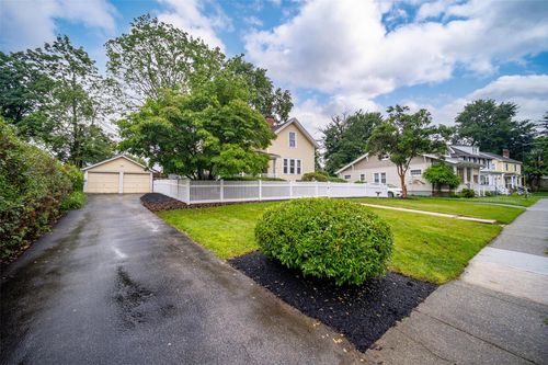 12 Beechwood Ter, Poughkeepsie, NY, 12601-4916 | Card Image