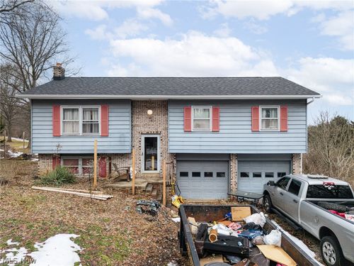 3179 Vanderhoof Rd, New Franklin, OH, 44216-9304 | Card Image