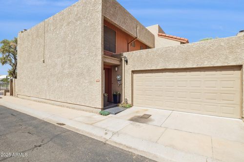 7756 N 19th Ln, Phoenix, AZ, 85021-6946 | Card Image