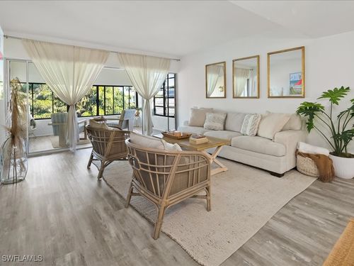 a302-975 Palm View Dr, NAPLES, FL, 34110-1278 | Card Image