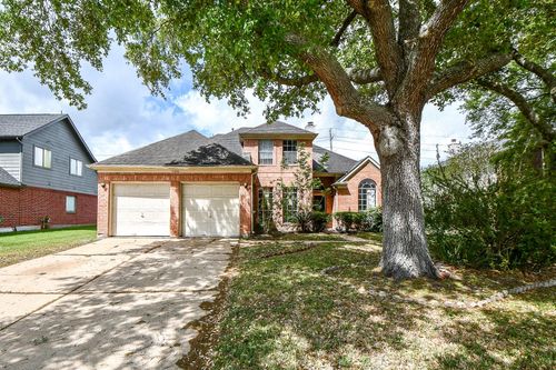 4306 W Thunderwood Cir, Fresno, TX, 77545-7513 | Card Image