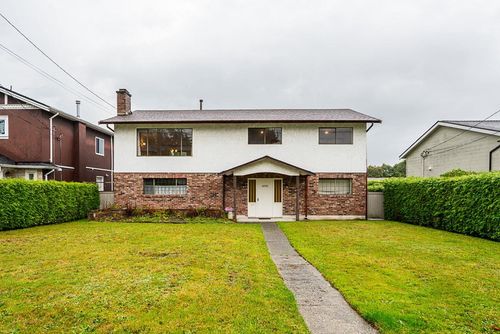 4550 Inman Ave, Burnaby, BC, V5G2Y1 | Card Image