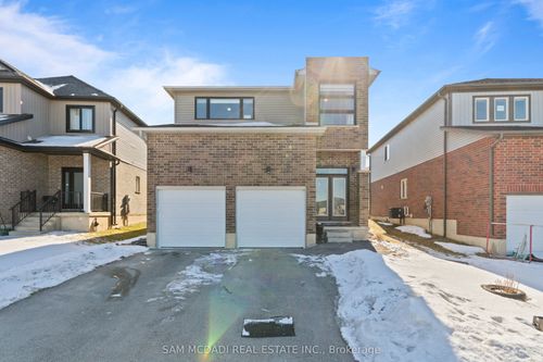 2743 Oriole Dr, London, ON, N6M0G6 | Card Image