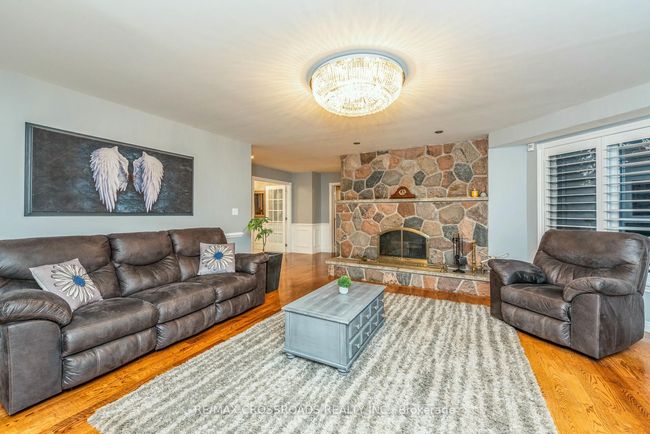 94 Samac Trail, House other with 4 bedrooms, 4 bathrooms and 4 parking in Oshawa ON | Image 6
