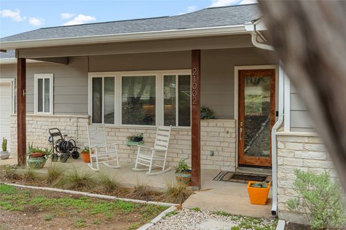 21002 Brewer Ln, Lago Vista, TX, 78645-4905 | Card Image
