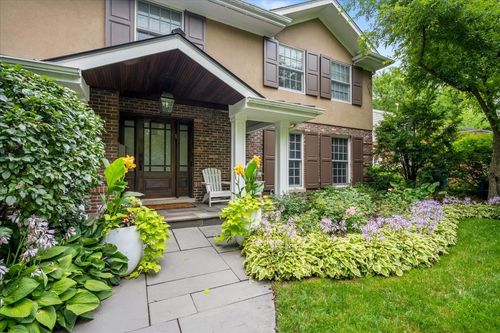 901 Stonegate Dr, Highland Park, IL, 60035-5146 | Card Image