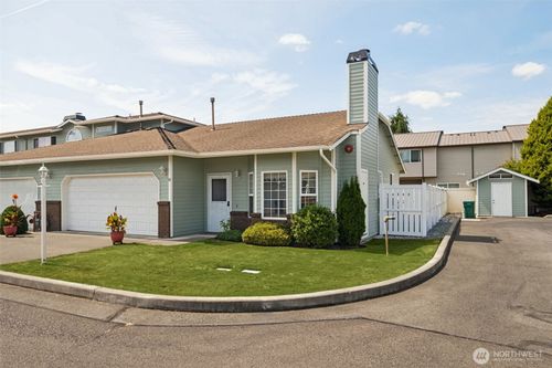 apt-8-1811 F St Se, Auburn, WA, 98002-6849 | Card Image