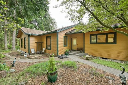 33 Westridge Ct, Port Townsend, WA, 98368-9504 | Card Image