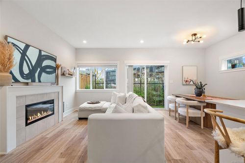 1109 Moonstone Loop, Langford, BC, V9B0Y6 | Card Image