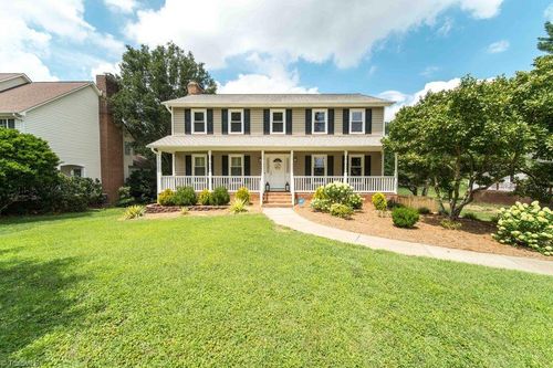 204 Linville Springs Rd, Kernersville, NC, 27284-2325 | Card Image