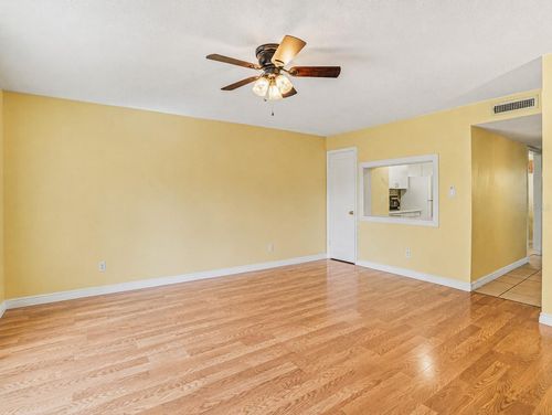 120-120 Georgetown Dr, CASSELBERRY, FL, 32707-6128 | Card Image
