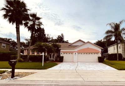 300 Lakepark Trail, House other with 4 bedrooms, 3 bathrooms and null parking in Oviedo FL | Image 1