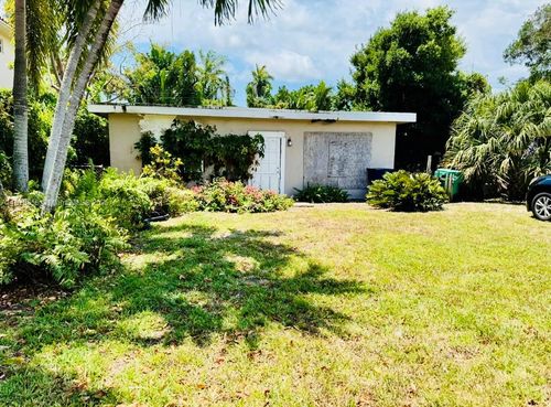 2616 Ne 214th St, Miami, FL, 33180-1126 | Card Image