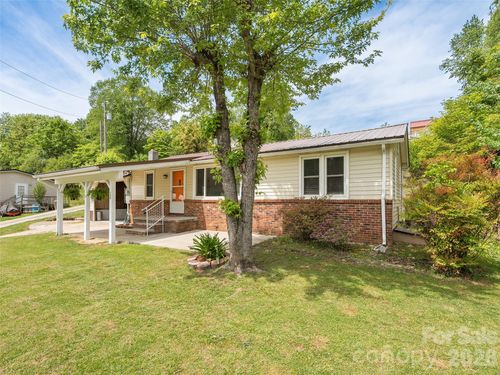 160 Cooper St, Canton, NC, 28716-4946 | Card Image