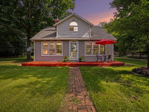 2620 Middle Lake Rd, Twin Lake, MI, 49457-9025 | Card Image
