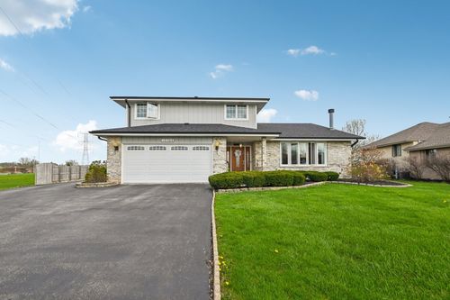 13703 Mccabe Dr, Orland Park, IL, 60467-6817 | Card Image