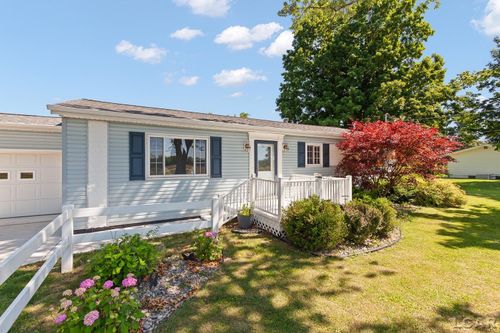 4100 Hunt Rd, Adrian, MI, 49221-9281 | Card Image