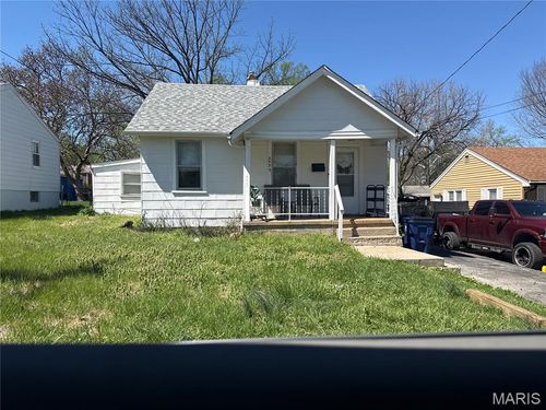 3339 W Tennyson Ave, Breckenridge Hills, MO, 63114-2807 | Card Image