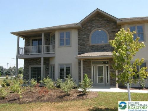 apt-d-1952 Wagner Dr, EASTON, PA, 18045-5871 | Card Image