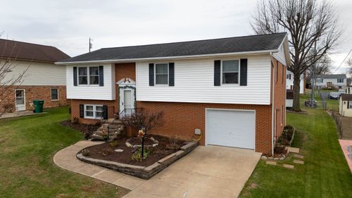 138 1st St, BROADWAY, VA, 22815-9539 | Card Image