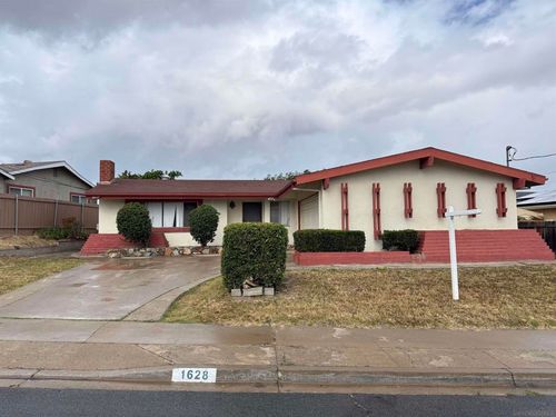 1628 La Corta St, Lemon Grove, CA, 91945-4321 | Card Image