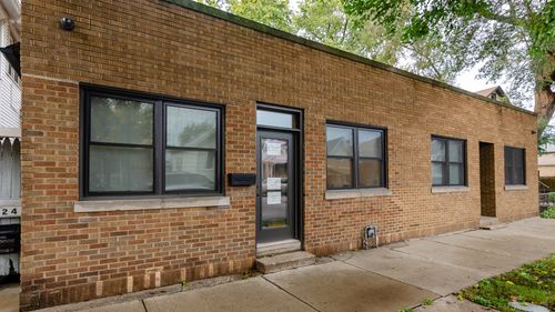 2722 Hillock Ave, Chicago, IL, 60608-5712 | Card Image