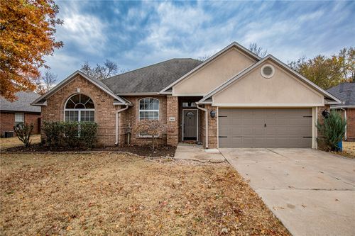 3800 Se 8th St, Bentonville, AR, 72712-7410 | Card Image