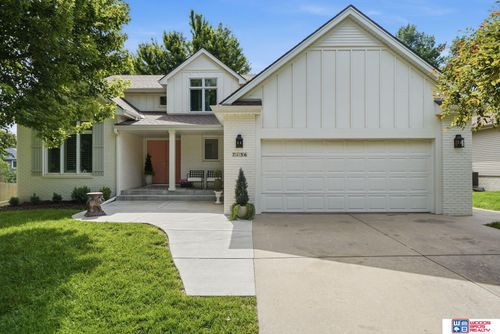 7136 Beaver Hollow Circle, Lincoln, NE, 68516 | Card Image