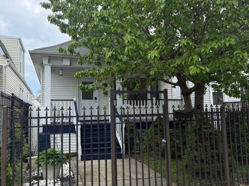 5819 S Fairfield Avenue, Chicago, IL, 60629 | Card Image