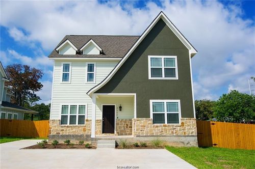 3200 Link St, Bryan, TX, 77801-3021 | Card Image